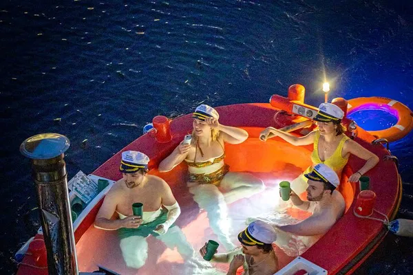 London's Hot Tub Boat Tour: Soak Up the City in Style!