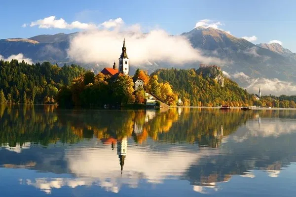 Unveiling Slovenia: A Guided Journey from Zagreb to Ljubljana & Lake Bled