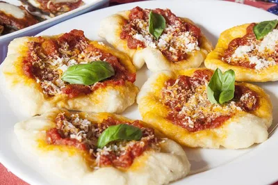 Craft Authentic Pizza & Tiramisu: A Soave Culinary Adventure