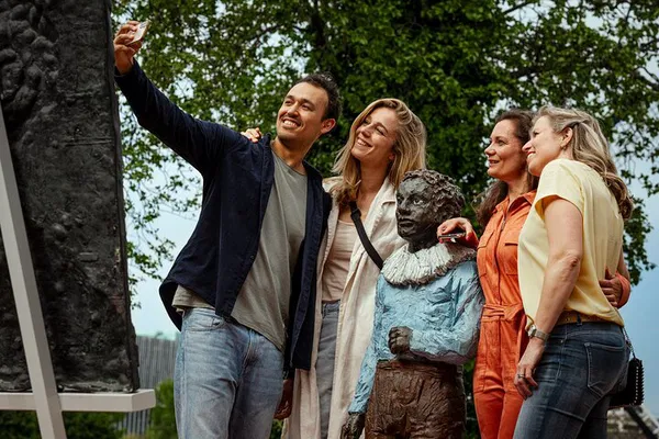 Crack the Case: Self-Guided City Escape Game in Historic Leiden