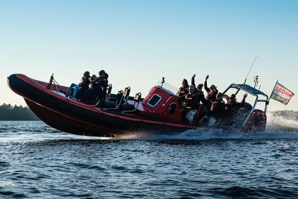 Helsinki RIB Boat Tour: Thrills, Fortress & Icebreakers!