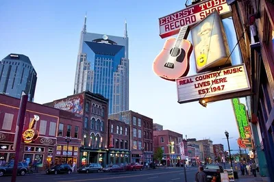 Nashville VIP Tour with Singer-Songwriter