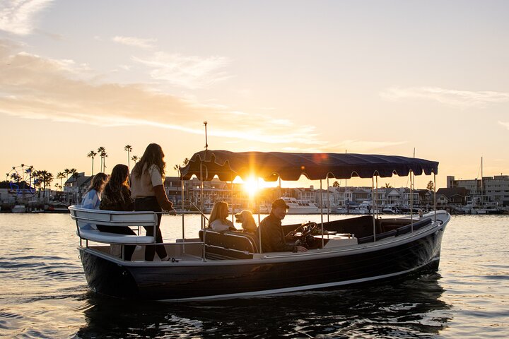 Newport Beach Electric Boat Rental: Cruise in Style!