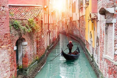 Uncover Venice's Hidden Gems: A Local's Traditions & Myths Tour