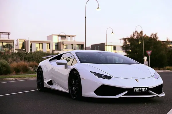 Unleash Your Inner Racer: Lamborghini Huracan Self-Drive Experience in Melbourne