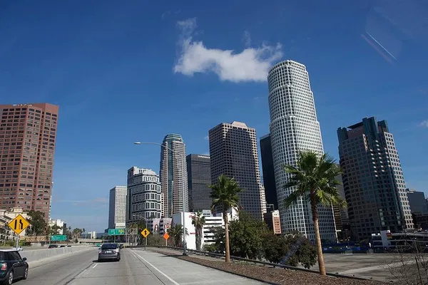 LA Full Day Private Tour: See Hollywood & Beaches!