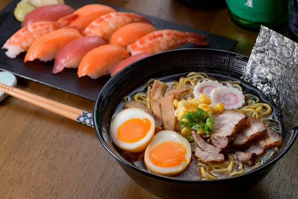 Master Sushi & Ramen: Tokyo's Ultimate Culinary Class!