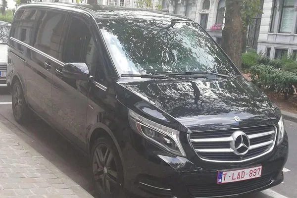 Stress-Free Brussels Arrival: Luxury Minivan Transfer from Charleroi Airport