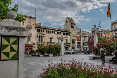 Discover Figueres: A Local's Half-Day Private Tour