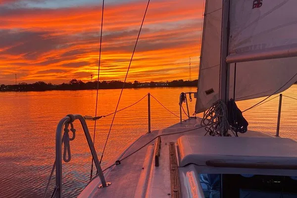 Orlando Sunset: A Private Sailing Escape on Lake Fairview