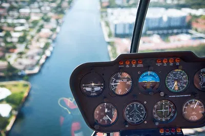 Miami Helicopter Tour: Champagne & Private Ride