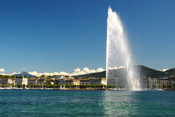 Geneva Cruise: Wine, Views & Relaxing Lake Tour