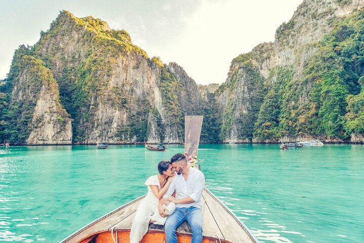 Phi Phi Island Photoshoot: Longtail Boat Romance