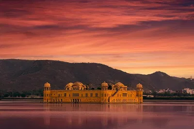 Unveiling Jaipur's Royal Majesty: A Bespoke Private Tour