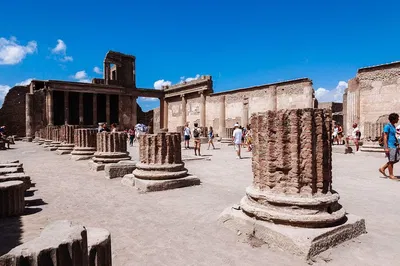 Unveiling Ancient Wonders: A Pompeii Stop on Your Positano Transfer