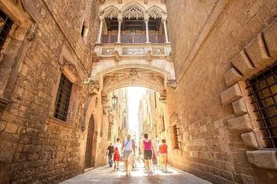 Uncover Barcelona's Rich Past: A Captivating Historic Guided Tour
