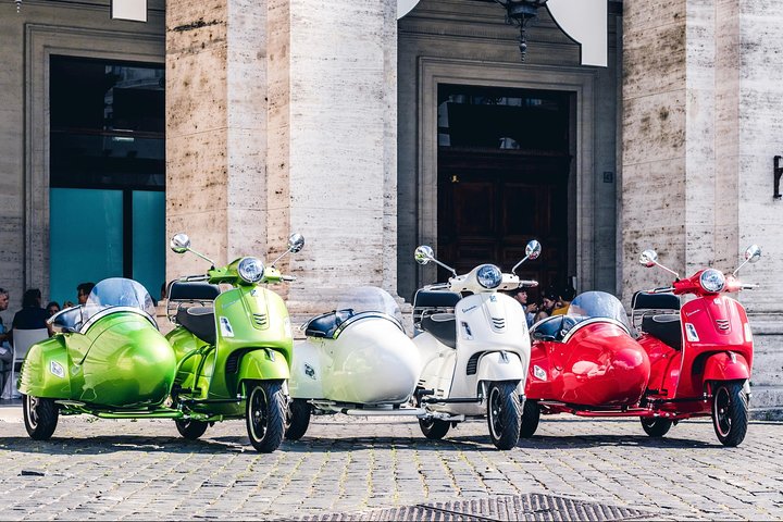Rome Vespa Sidecar Tour: Cappuccino & Hidden Gems