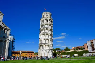 Tuscany's Treasures: A Private Tour to Pisa and San Gimignano