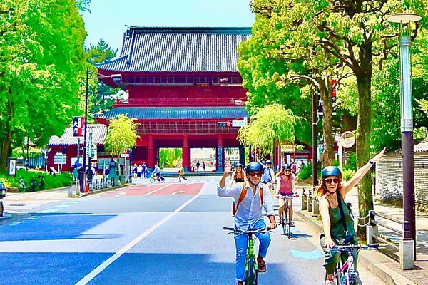 Tokyo Bike Tour: Explore Hidden Gems & Iconic Spots