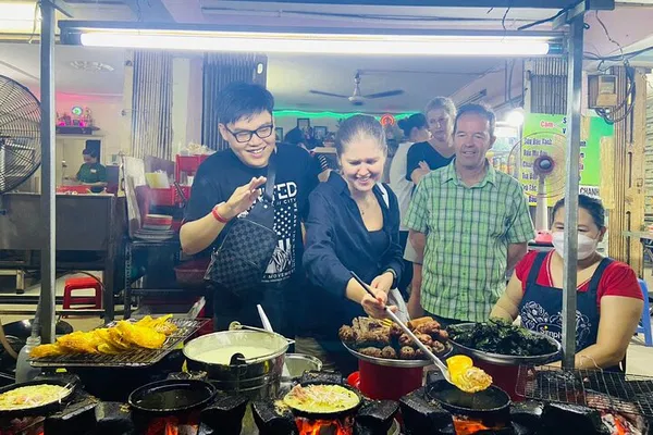 Saigon Scooter Food Tour: 11+ Tastings & Local Guide!