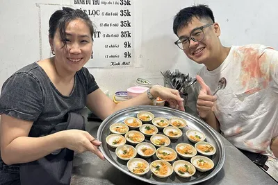 Da Nang Food Tour: 7, 9, or 12 Tastings Included!