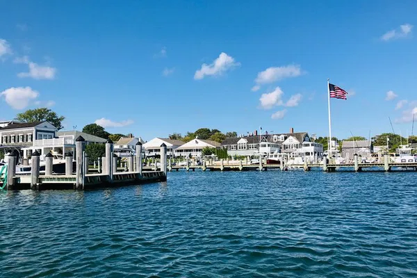 Unveiling Martha's Vineyard: A Luxurious 2-Hour Island Escape
