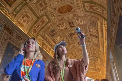 Vatican Fast Track: Museums, Chapel & Basilica Tour