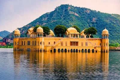 Unveiling India's Majesty: A 4-Day Golden Triangle Odyssey