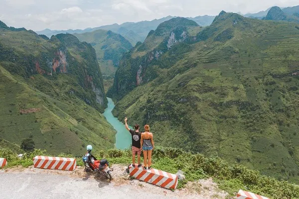 Ha Giang Easy Rider: 4-Day Motorbike Adventure