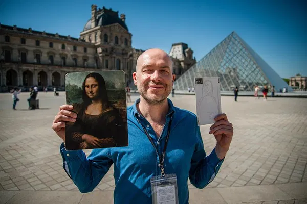 Unlock Louvre's Secrets: An Exclusive Art Journey with Alberto's Team