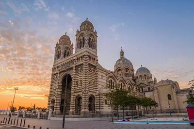 Uncover Marseille's Soul: A Classic City Exploration