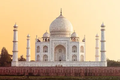 Unveiling Taj Mahal: A Majestic Day Trip from Delhi by Car
