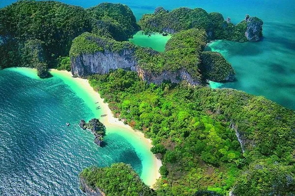 Krabi Sunset & Bioluminescence: Private Hong & 4 Islands Tour