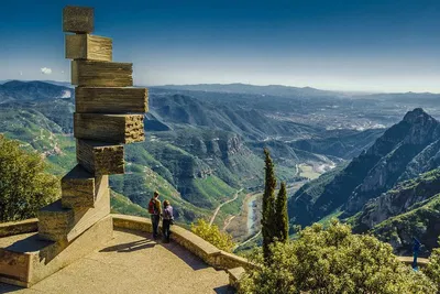 Montserrat & Sitges Private Tour: Catalonia's Cultural Gems
