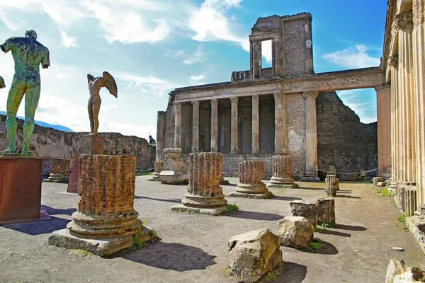 Pompeii: Skip the Line Ticket & Audio Guide Adventure
