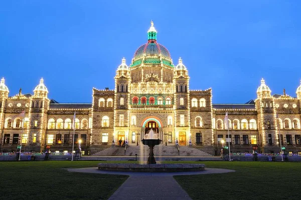 Victoria's Historical Heart: Self-Guided Adventure Through Time