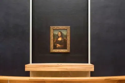 Louvre Masterpieces: Guided Tour with Skip-the-Line Entry