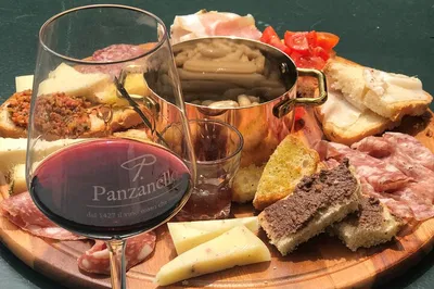 Tuscan Dream: Chianti Winery Lunch & Wine Tour