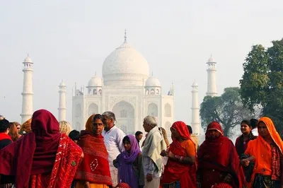 Taj Mahal: A Whirlwind Day Trip from Delhi by Train