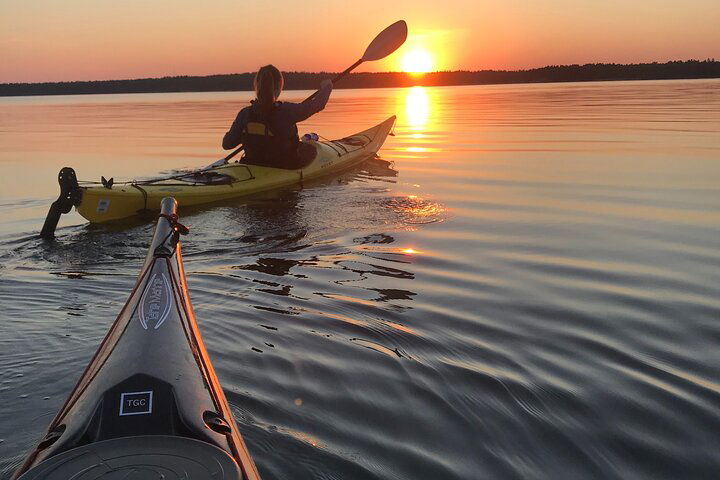 Stockholm Archipelago: Sunset Kayaking Adventure