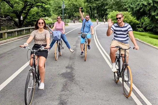 Cycle Through Central Park: An Iconic NYC Bike Adventure