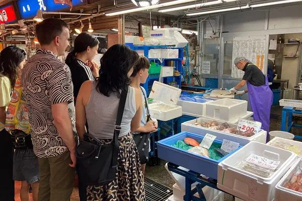 Yokohama Fish Market Tour: Sushi Secrets & Fresh Tuna!