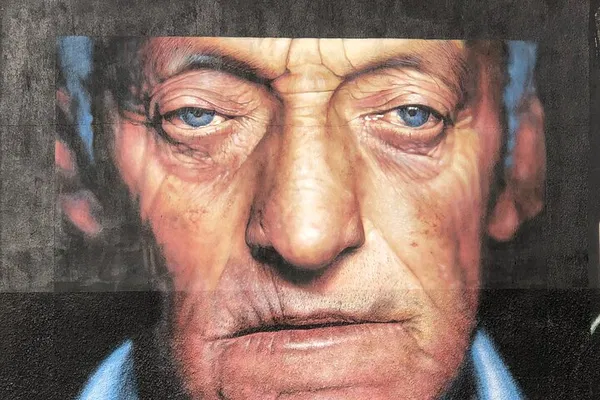 Uncover Nice's Hidden Gems: An Artistic Street Art Walking Adventure