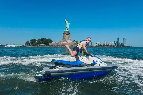 NYC Jet Ski Tour: Liberty & Brooklyn Bridge Thrills!