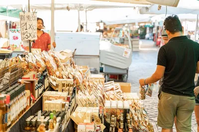 Perugia Culinary Adventure: Market Tour & Cesarina's Home Dining