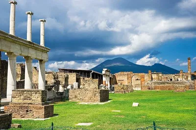 Unearth Ancient History: Pompeii & Vesuvius Half-Day Adventure