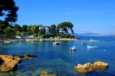 Riviera Dream Day: Craft Your Perfect 8-Hour Escape