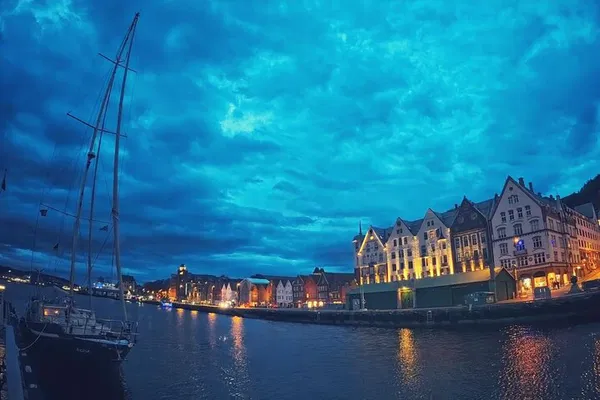 Unveiling Bergen's Soul: A Twilight Adventure Through History and Charm