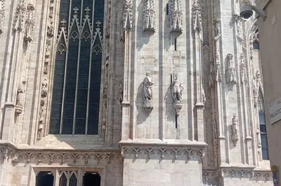Unveiling Milan's Secrets: A Lively & Multilingual Historical Tour