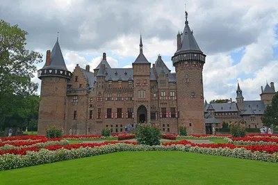 Brussels to Amsterdam: A Fairytale Road Trip with Castle Stop